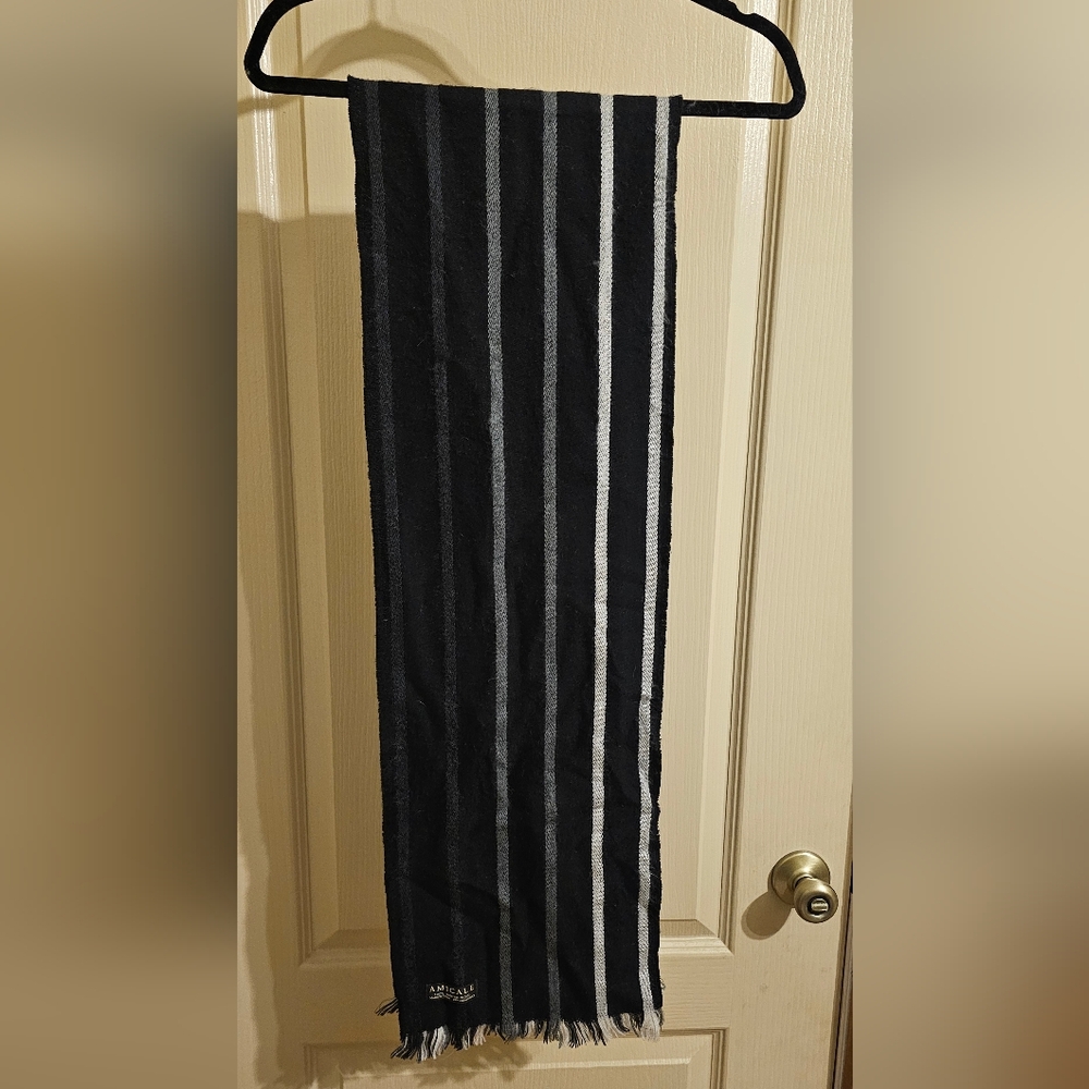 Amicale 100% Merino Wool Double Sided Design Scarf - Picture 6 of 6